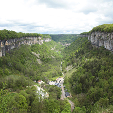 Reculée de Baume-les-Messieurs