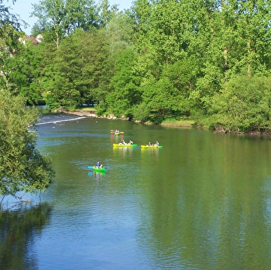 Camping entre les deux ponts