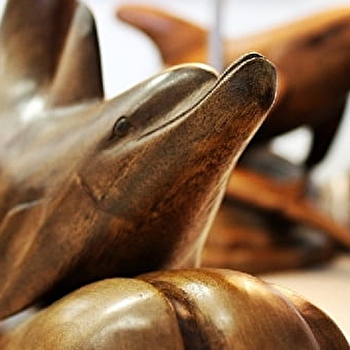 Sculpteur sur bois / armoiries Gérard Riandet - SAINT-GERMAIN
