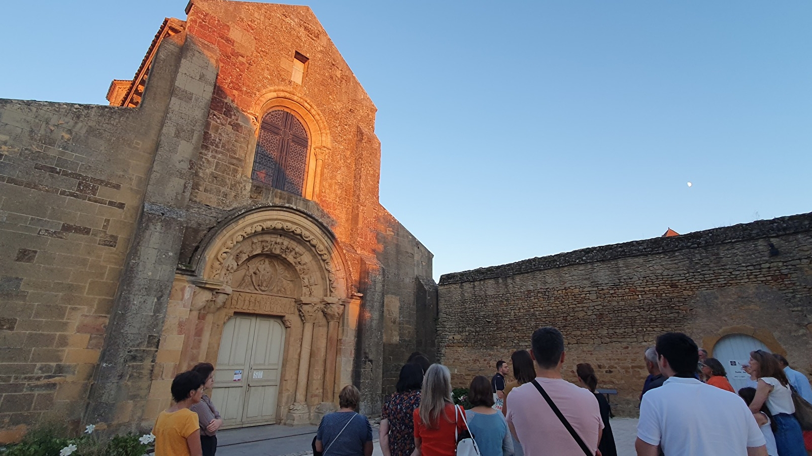  Visite insolite 'L'église à la lampe torche' 