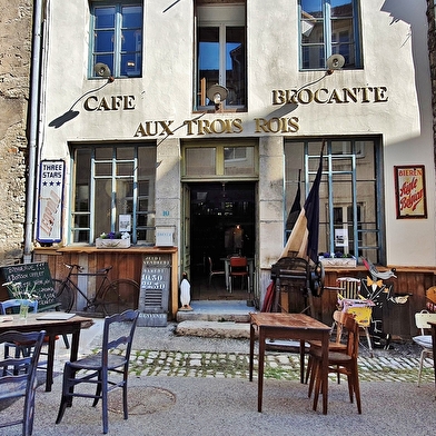 Aux 3 Rois Café-Brocante