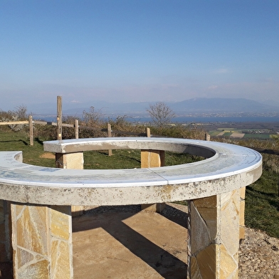 Randonnée pédestre : Grilly - le Mont Mourex