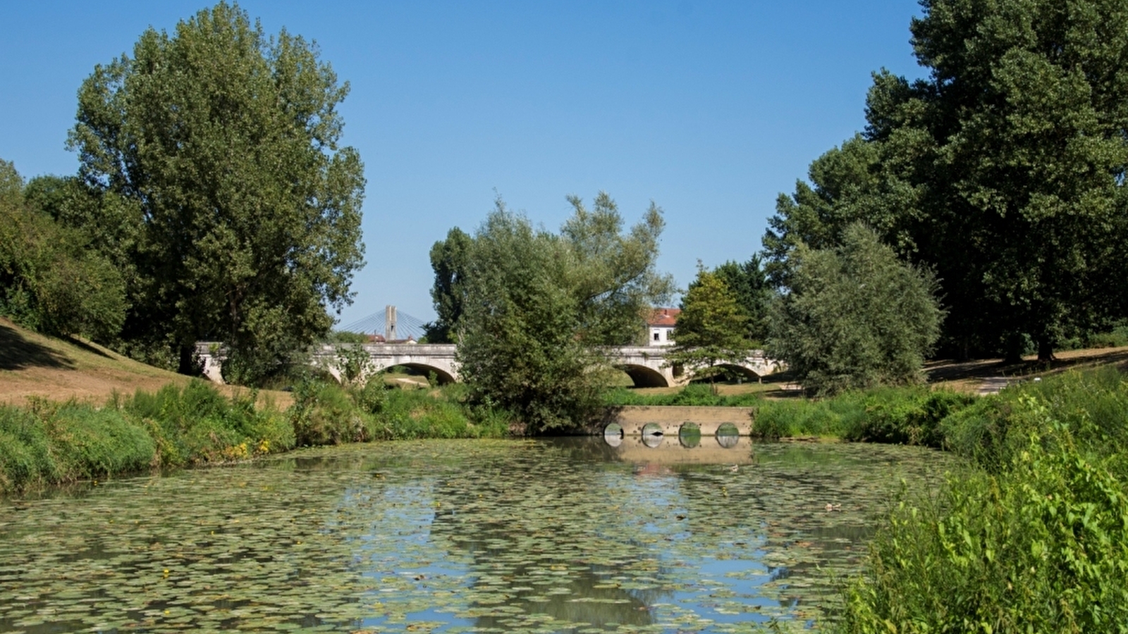 CHALON-SUR-SAONE