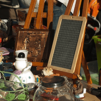 Vide grenier - CHATELAY