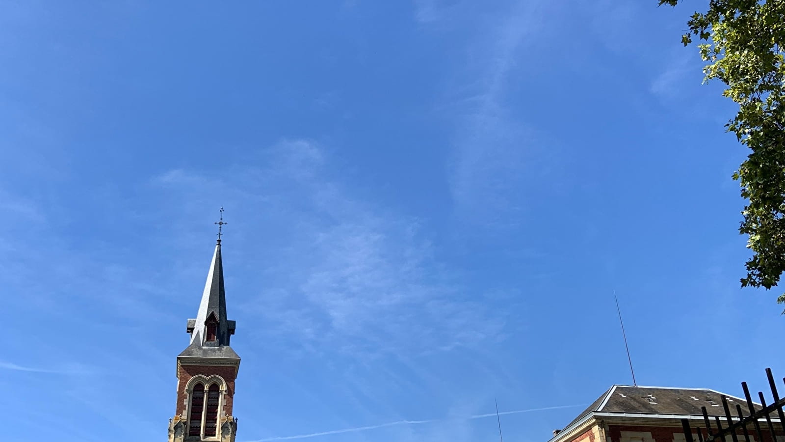 Chapelle d'Aligre et son établissement thermal