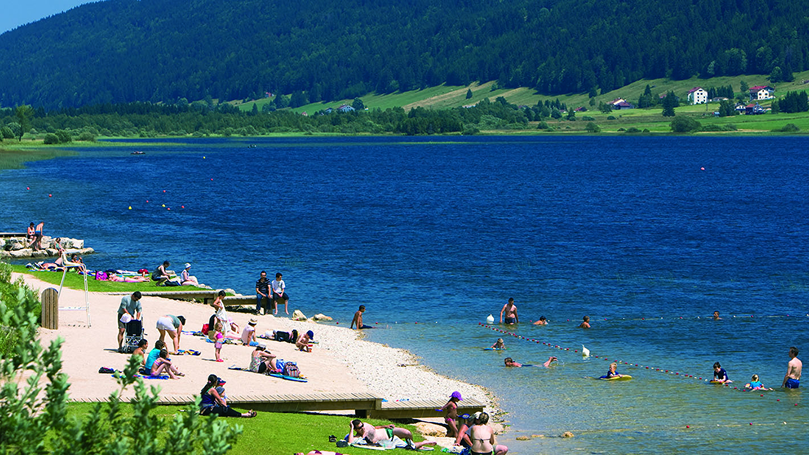 Baignade au lac des Rousses