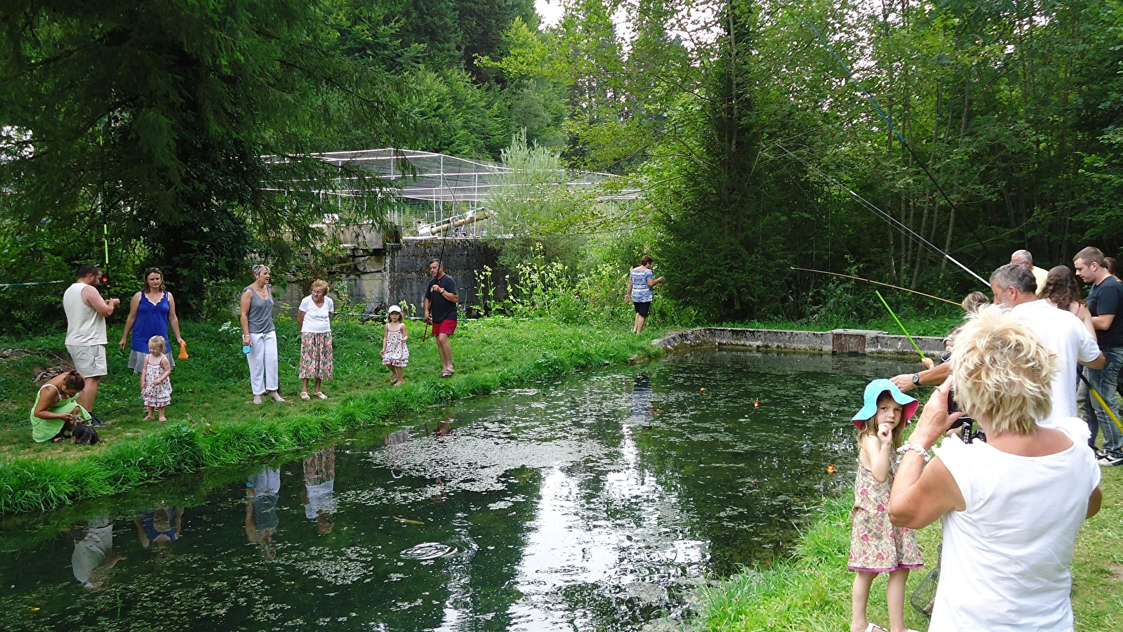 Pêchez la truite en famille
