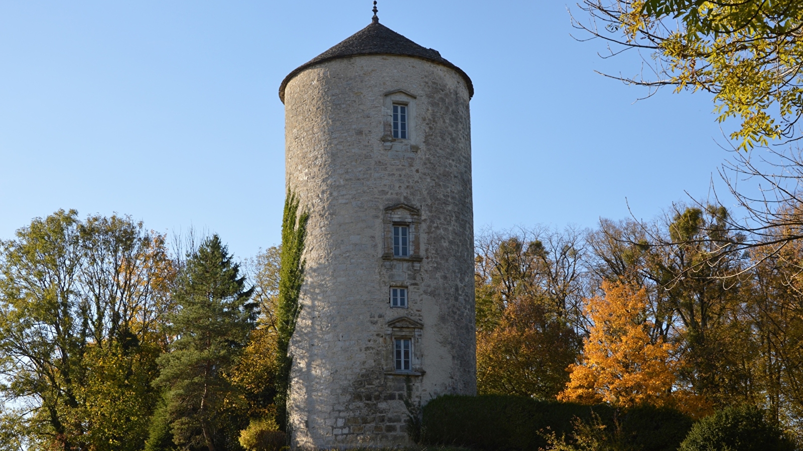 Tour de Clairvaux