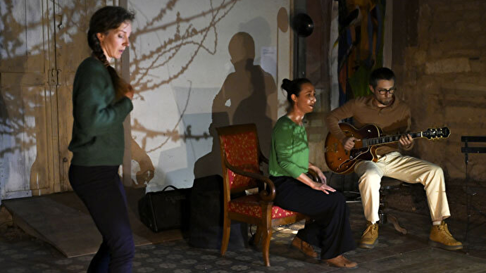 Performance 'Verdire' par le collectif Orties - Biennale d'Autun