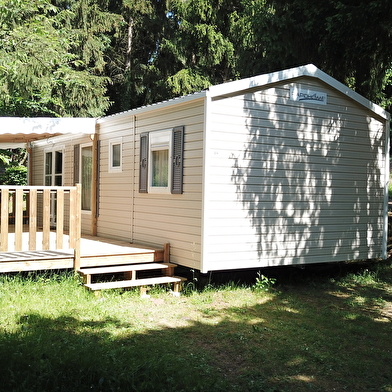  Camping Manoir de Bezolle