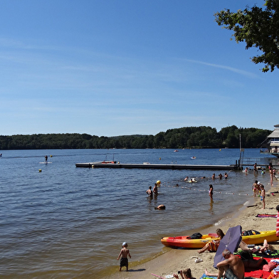 Baignade au Lac des Settons