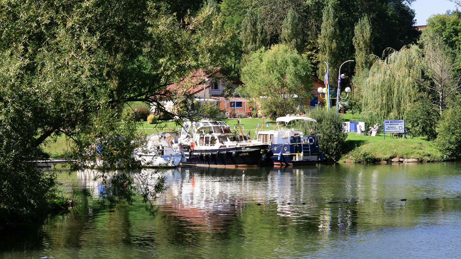 Le petit port de Fouchécourt