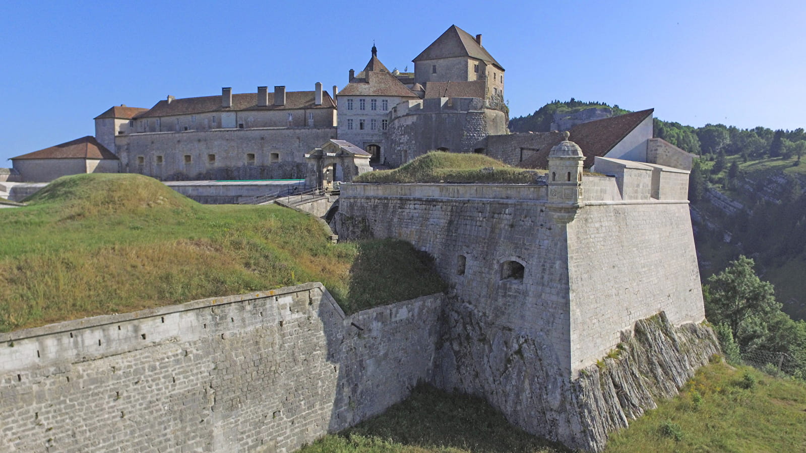 Découverte du Château de Joux