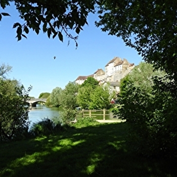 Ile de la sauvageonne - PESMES