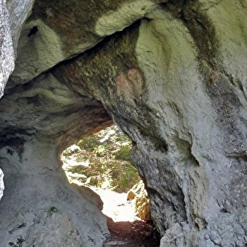 Roche Cave - NANCHEZ
