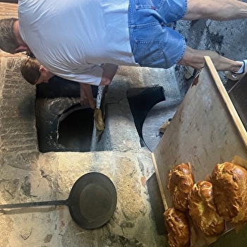 Confection de pain et cuisson traditionnelle - MATOUR