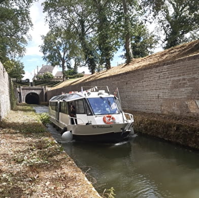 ARRÊT 2025   -   Bateau promenade 'La Billebaude'