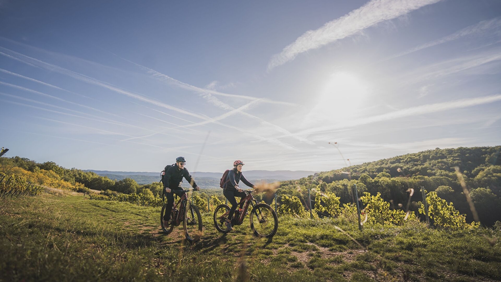 Circuit VTTAE n°21 (rouge) Vignoble du Revermont - Tour de Gravelles
