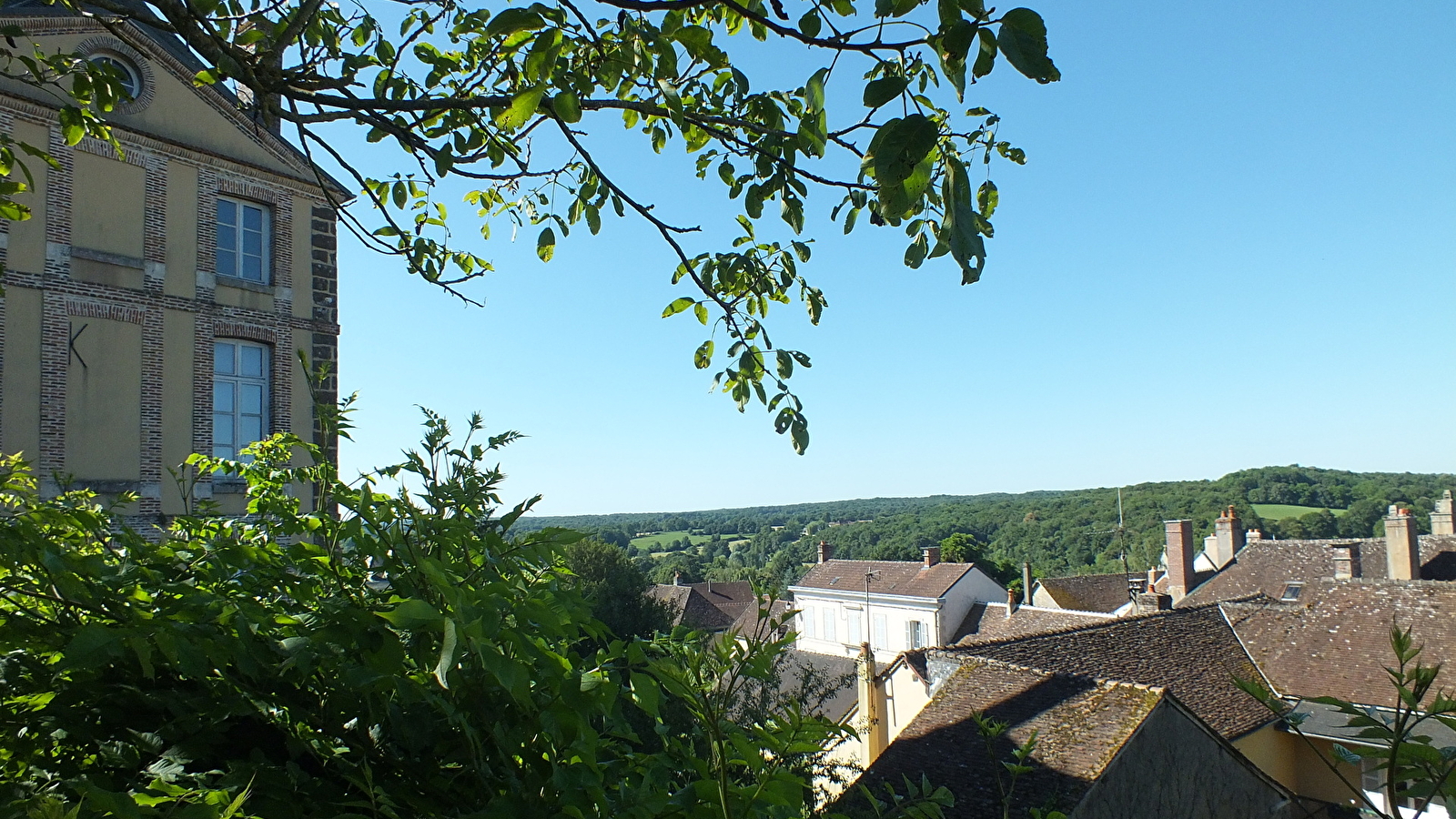 SAINT-SAUVEUR-EN-PUISAYE