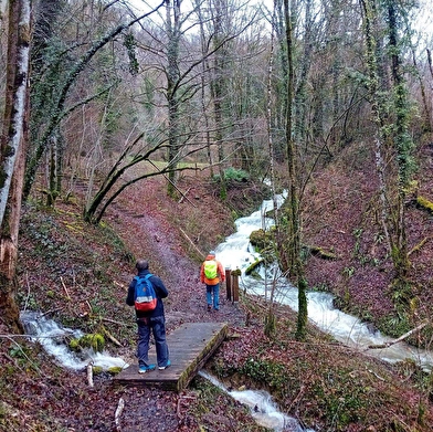 Les fondu(e)s de la rando dans la reculée de Cussey-sur-Lison