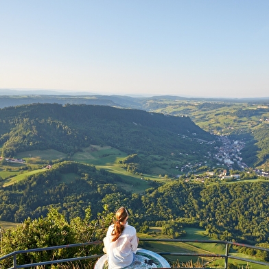 Salins les Bains et le Mont Poupet