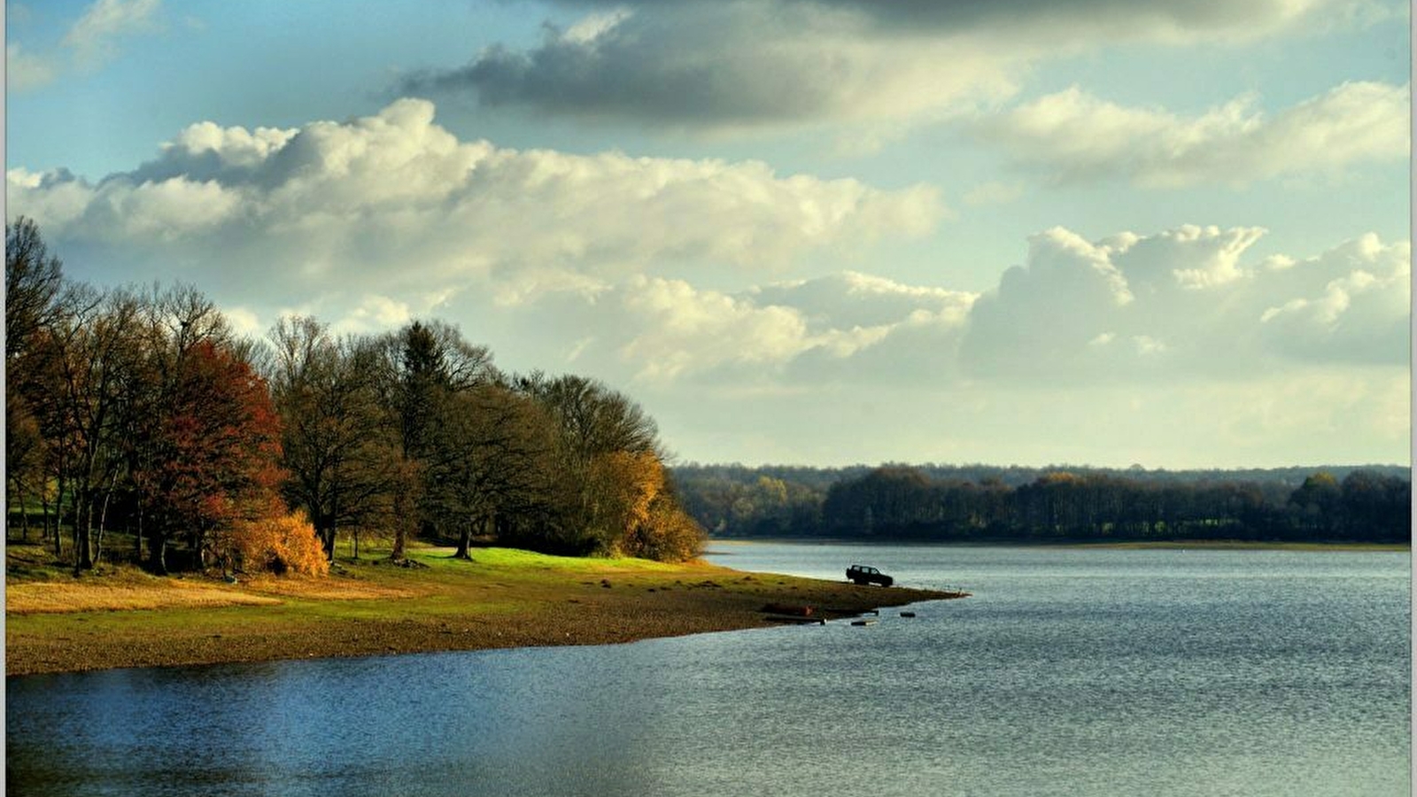 Grand tour du Lac du Bourdon