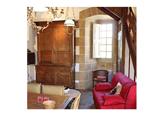 Château de Ménessaire : La Tour Féodale 'Mélusine' - MENESSAIRE