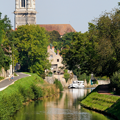 Port de plaisance - halte nautique de Clamecy