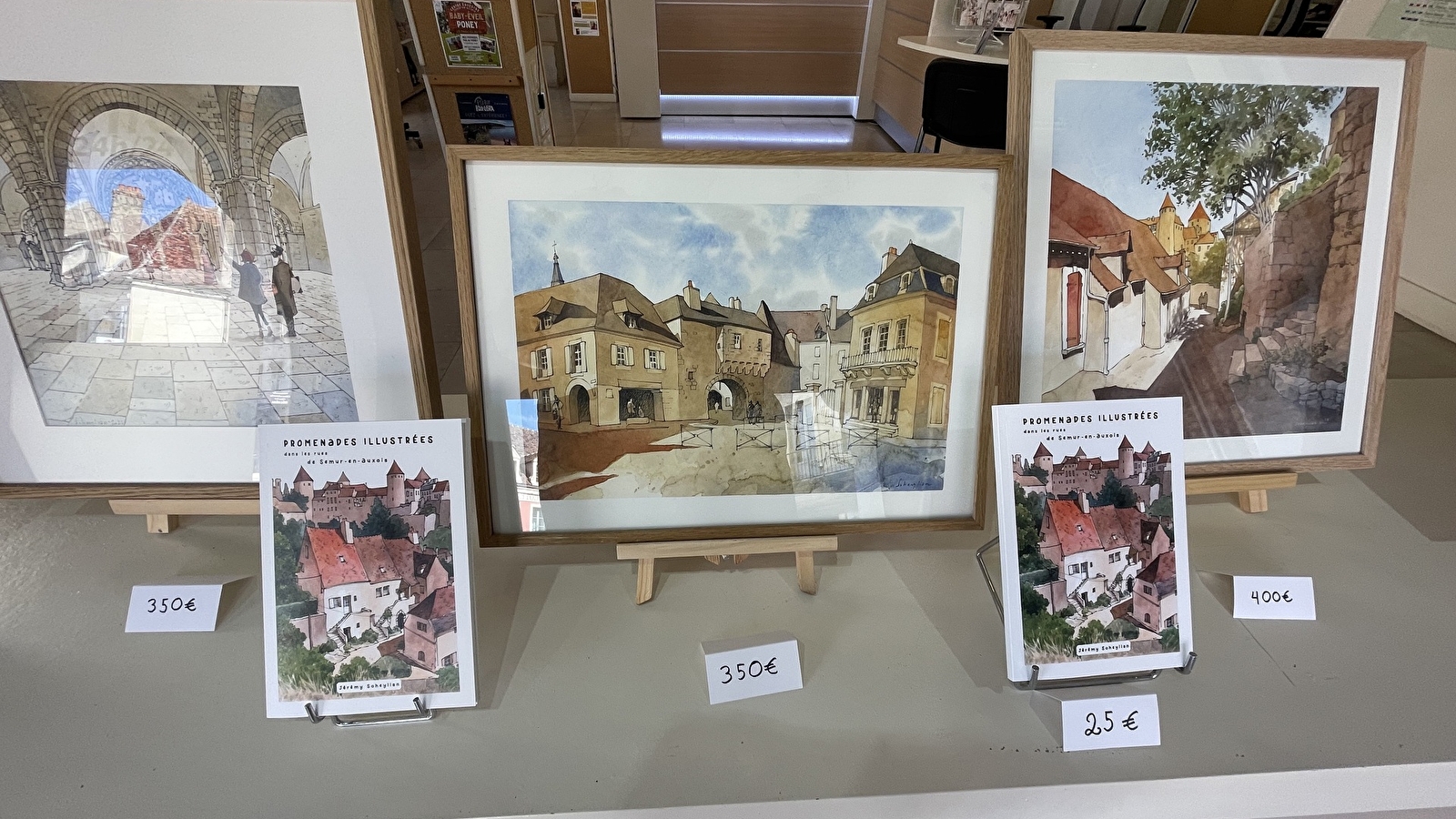 Jérémy Soheylian s'invite dans la vitrine de l'office de tourisme