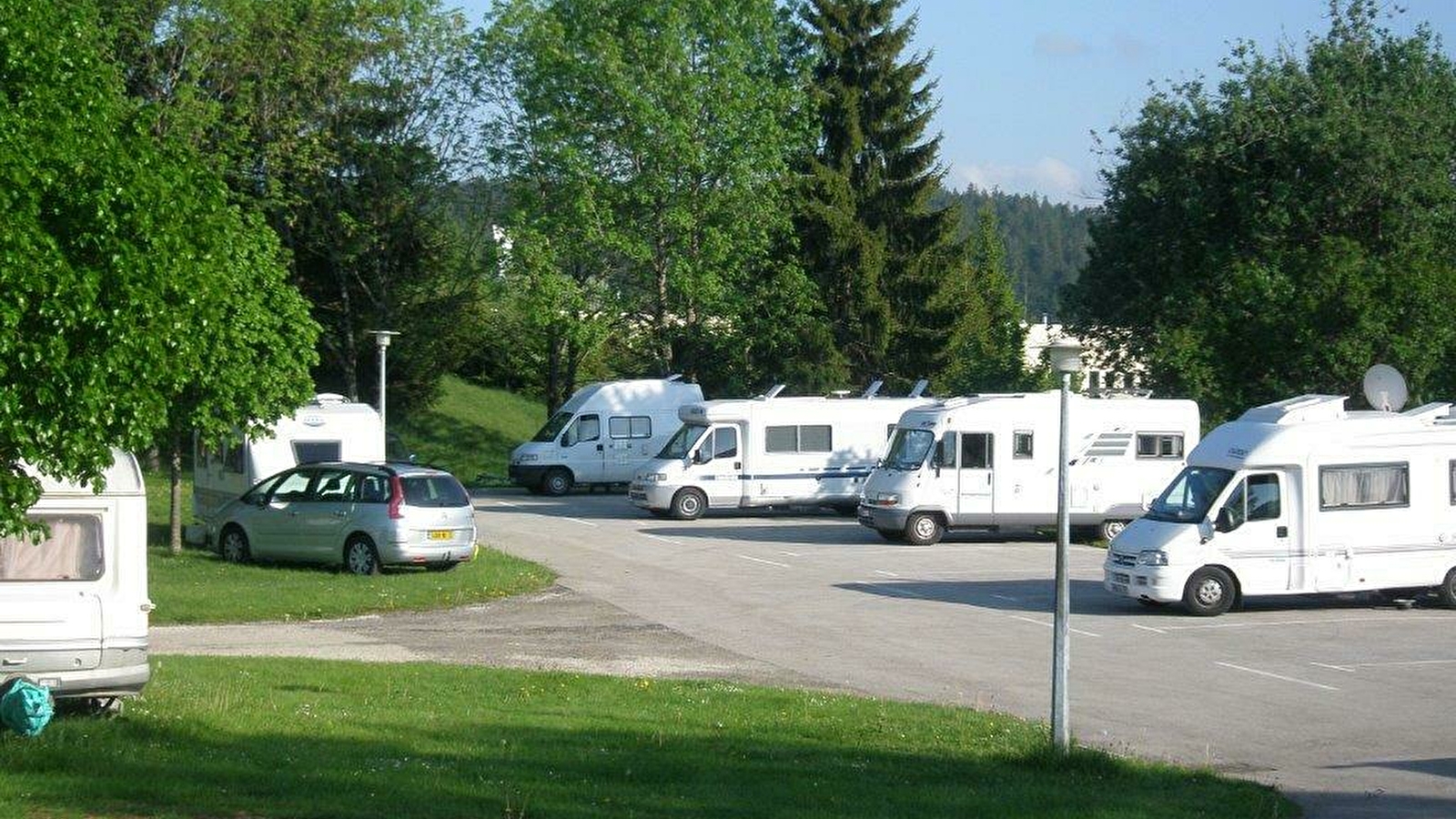 Aire de services du Camping Le Champ de Mars