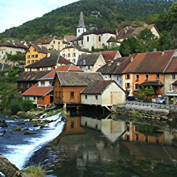 Nocturne estivale à la découverte de Lods, plus beaux Villages de France - LODS