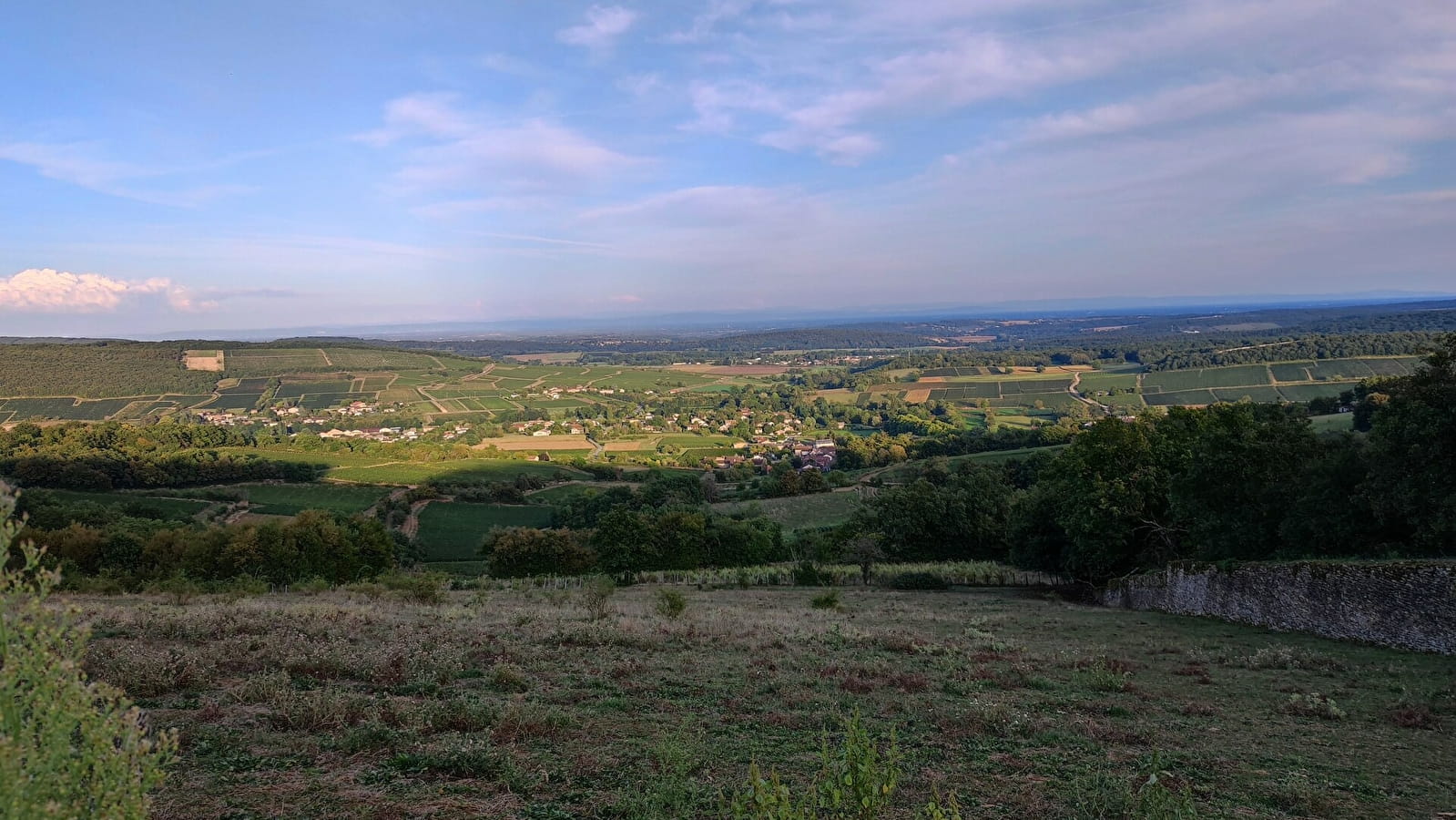 Le Val d'Azé - Les Grottes 