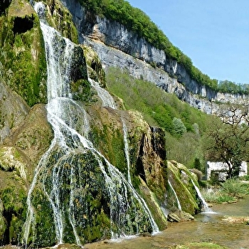 ESCAPADE DANS LE JURA -