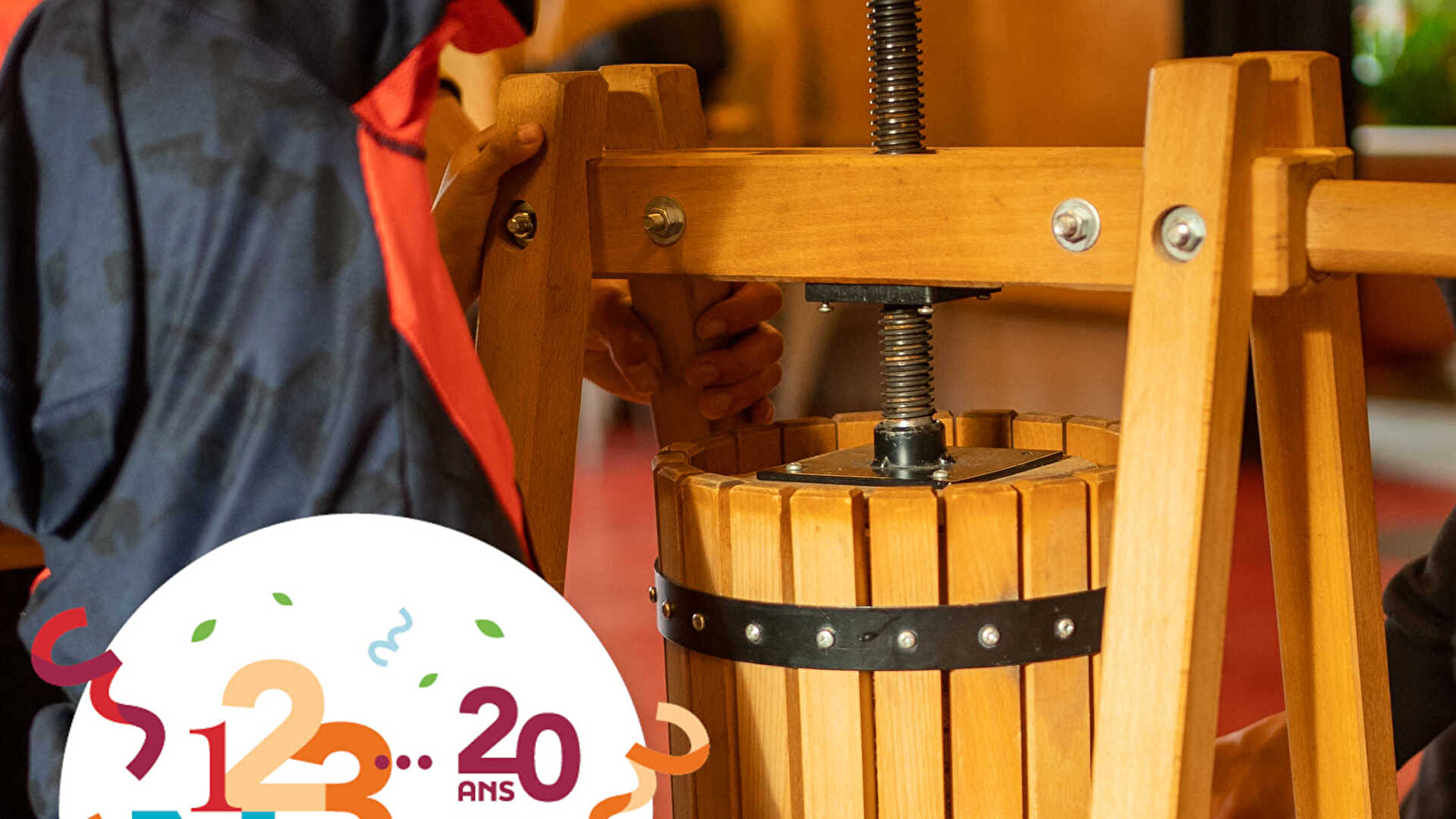 ATELIER ENFANT 123 NATURE : JUS DE POMMES