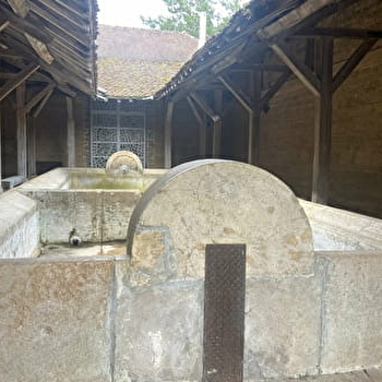 Le Vieux Lavoir - ROUGEMONT