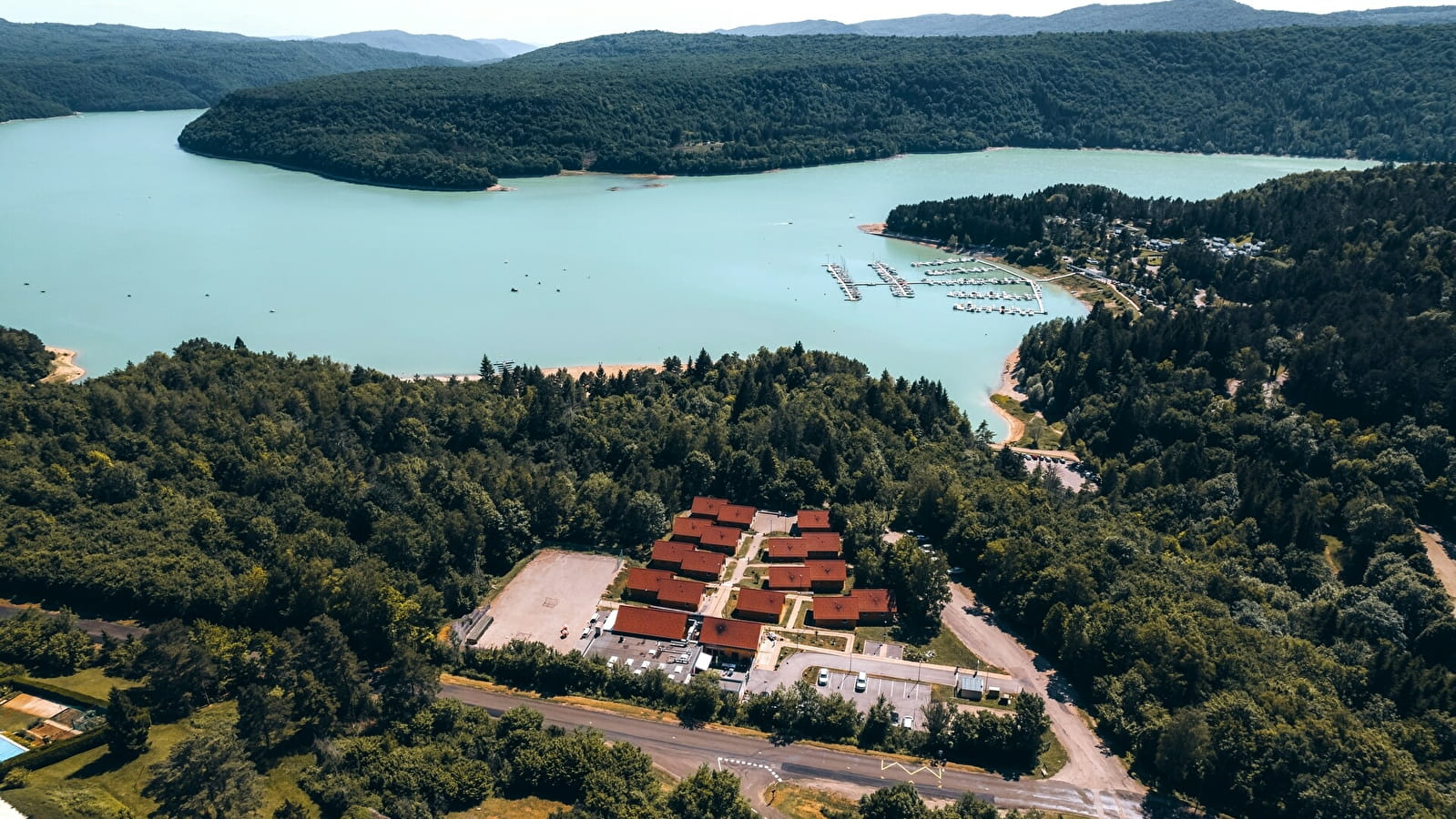 Les chalets du lac de Vouglans