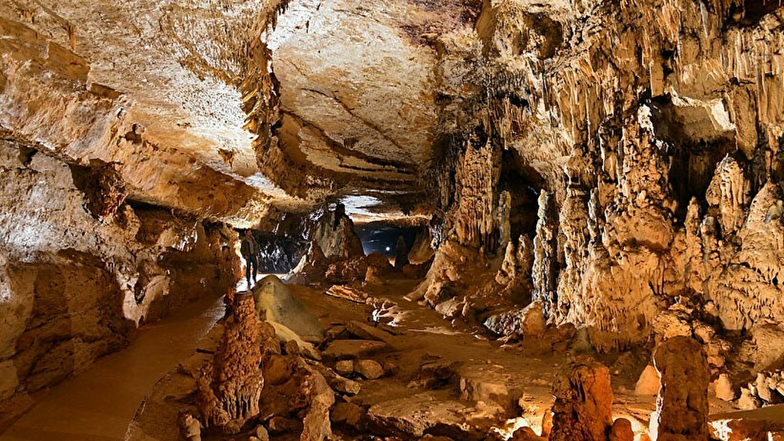 Grottes d'Arcy-sur-Cure