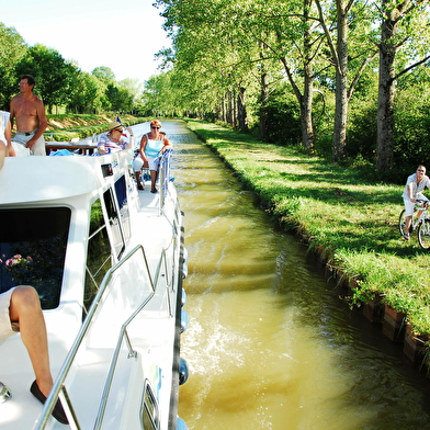 Location de bateaux Les Canalous