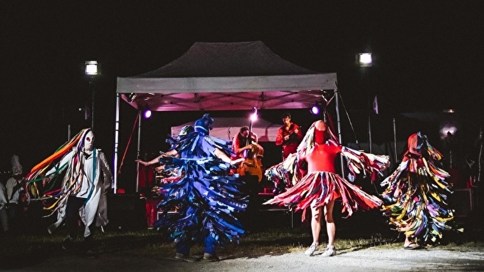 Spectacle 'La Danse des Sauvages' - Le Grand Bal Oblique