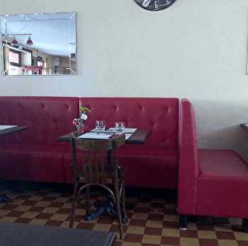 Le P'tit Bistro - SAINT-SAUVEUR-EN-PUISAYE