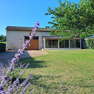 Le Charneron