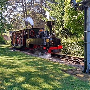 Les Chemins de Fer du Creusot - LE CREUSOT