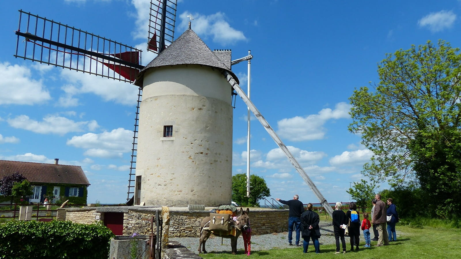 Visite du moulin à vent 'Les éventées'