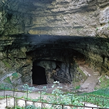 Grotte de la glacière et Maisons des minéraux - CHAUX-LES-PASSAVANT