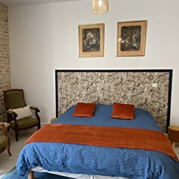 Château de Chatenay - chambre meublée  2 personnes + lit appoint - SANCE