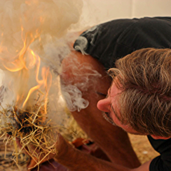 Faites de la Préhistoire ! Les secrets du feu : de l'étincelle à la flamme - SOLUTRE-POUILLY