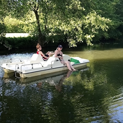 Camping Les Lancières - location de bateaux à pédales