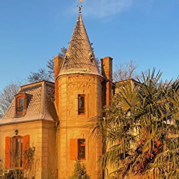Château de Vaux - Maison de la Tour - ETANG-SUR-ARROUX