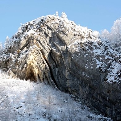 Le Chapeau de Gendarme (Saut du chien et cascade du Moulin d'Aval) 