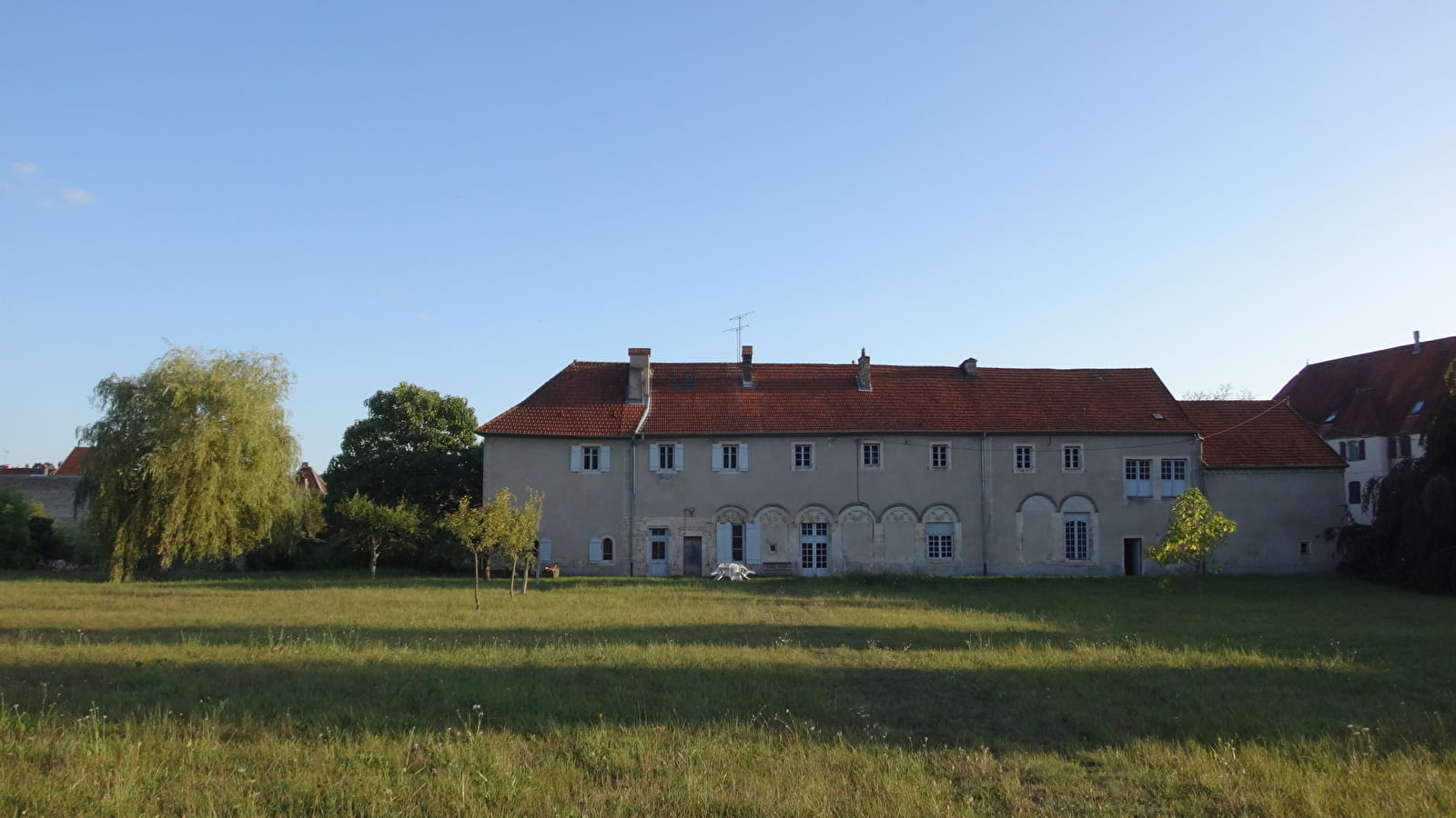 Sentier de Frettes à Montarlot